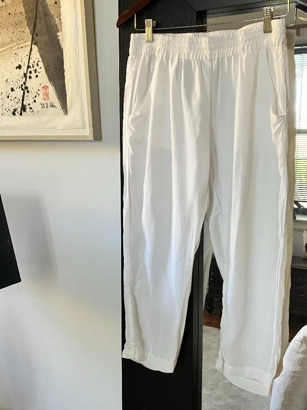 SAM & LAVI LOS ANGELES WHITE CAPRI PANT